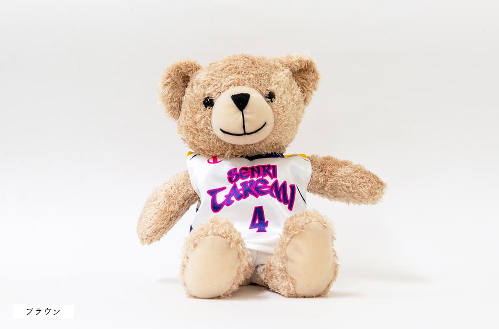 バスケットボールユニフォームを着たベア