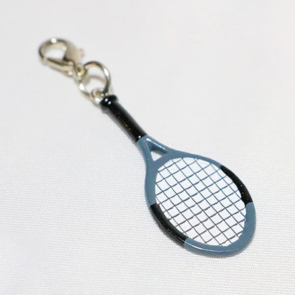 780円 予約販売 ¥2700→¥2600 テニスラケット